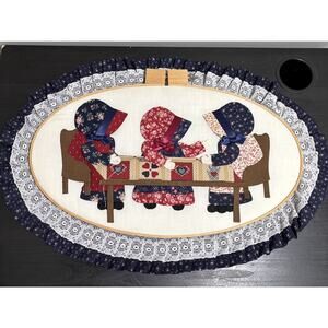 Vintage Country Fabric Wall Art Sunbonnet Girls Quilt Appliqué Lace Frame Decor